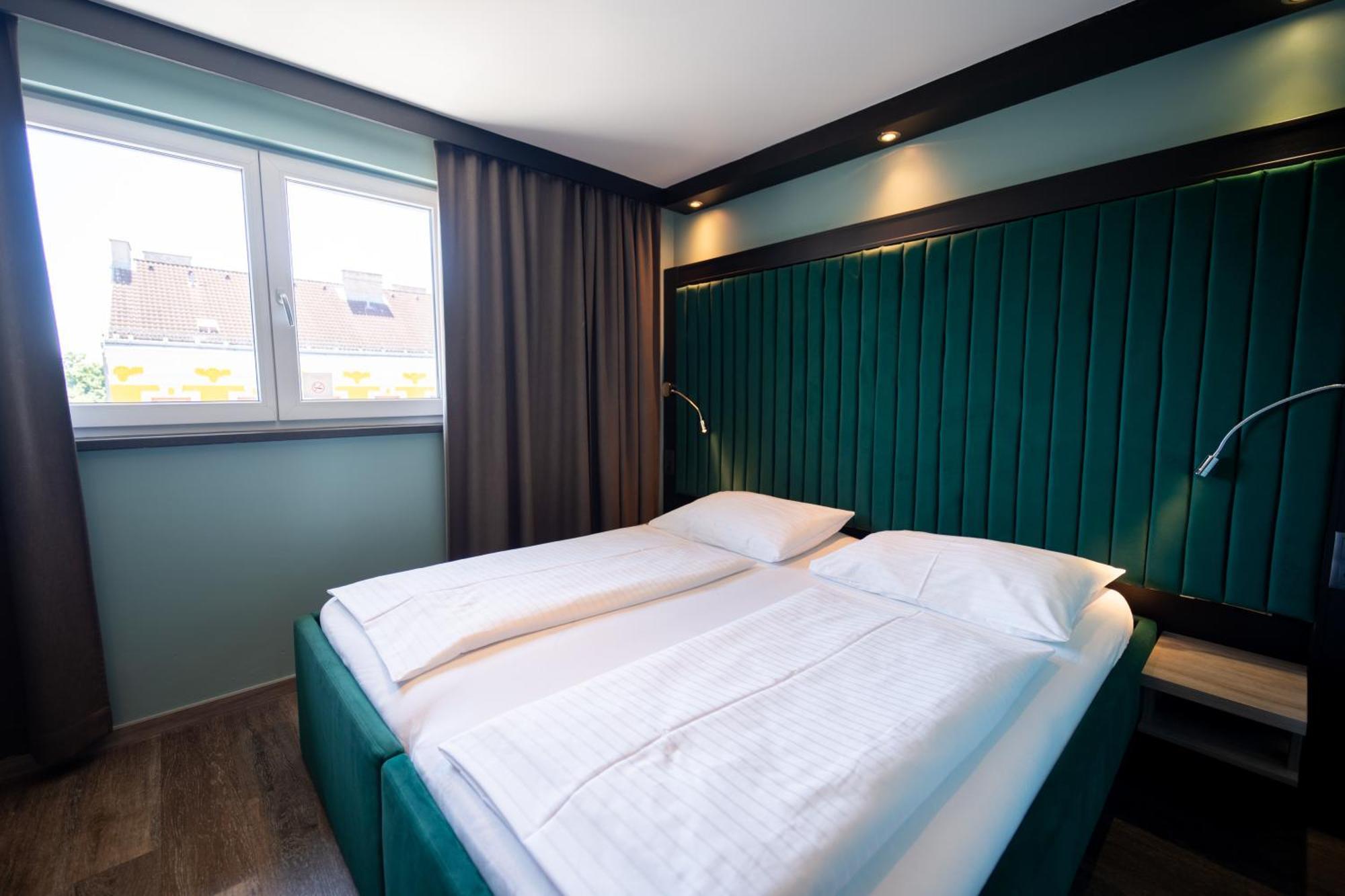Design & Budget Schoenbrunn Vienna