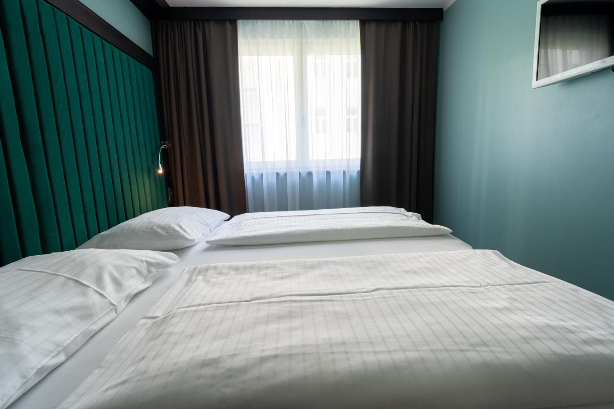 Hotel Design & Budget Schoenbrunn